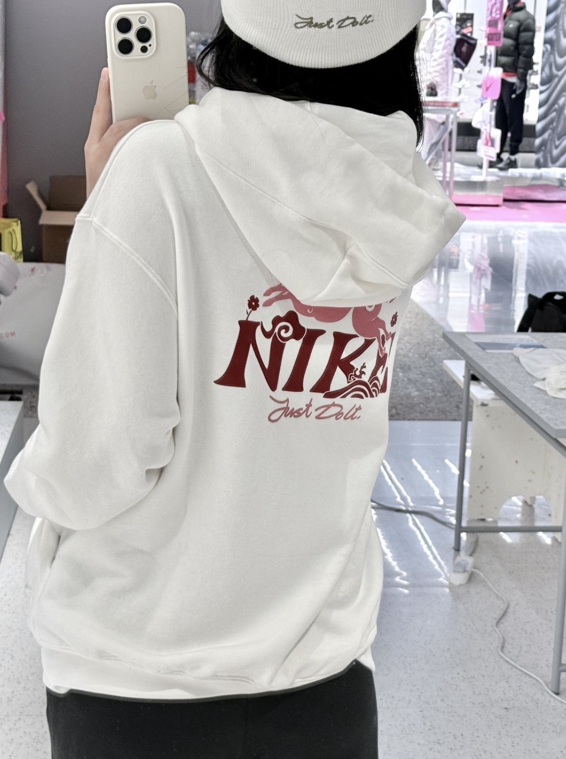 NIKE 2026 馬年限定 CNY新年款 連帽大學踢 女款 兩色