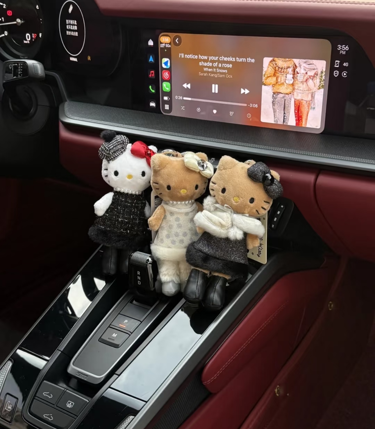 【 限量現貨 】Hello Kitty 長腿冬季限定吊飾 日本