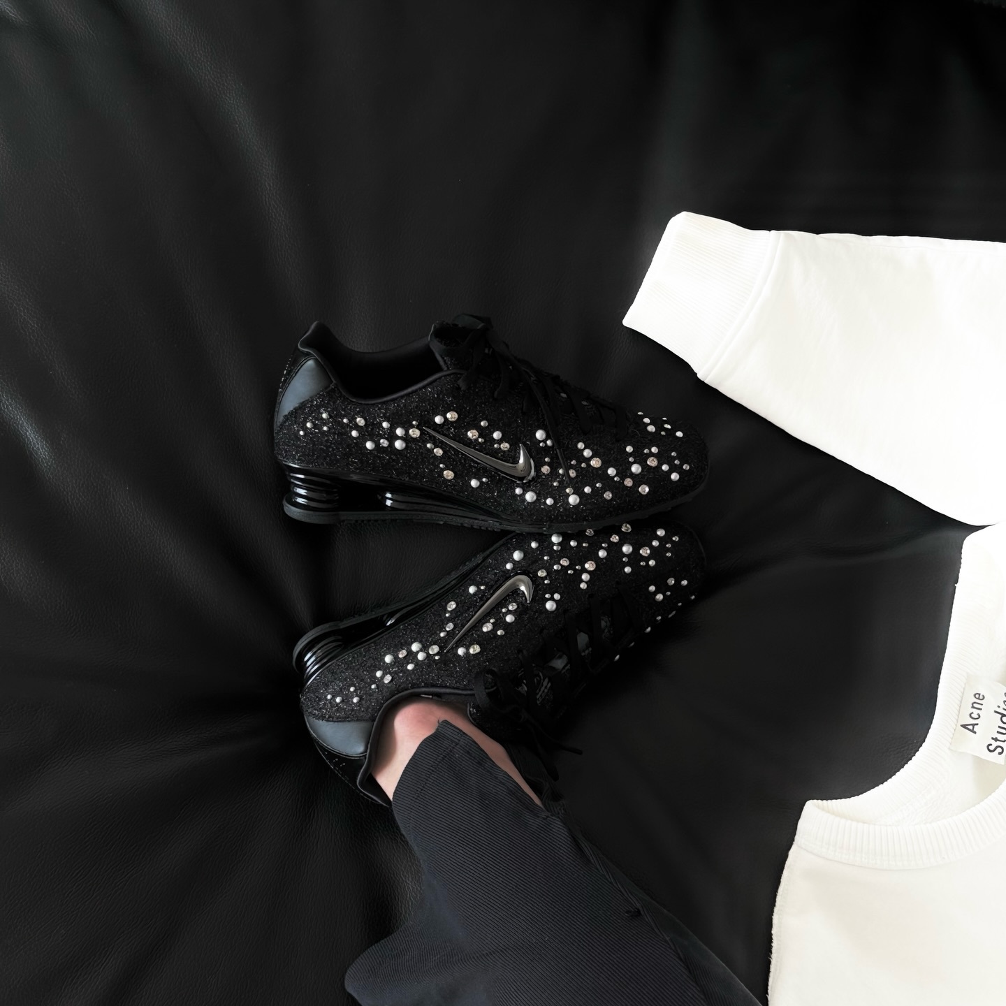 Nike Shox Z 黑珍珠 珠光 馬年限定 脫韁系列 銀勾 小勾 薄底 彈簧鞋 IQ1157-010