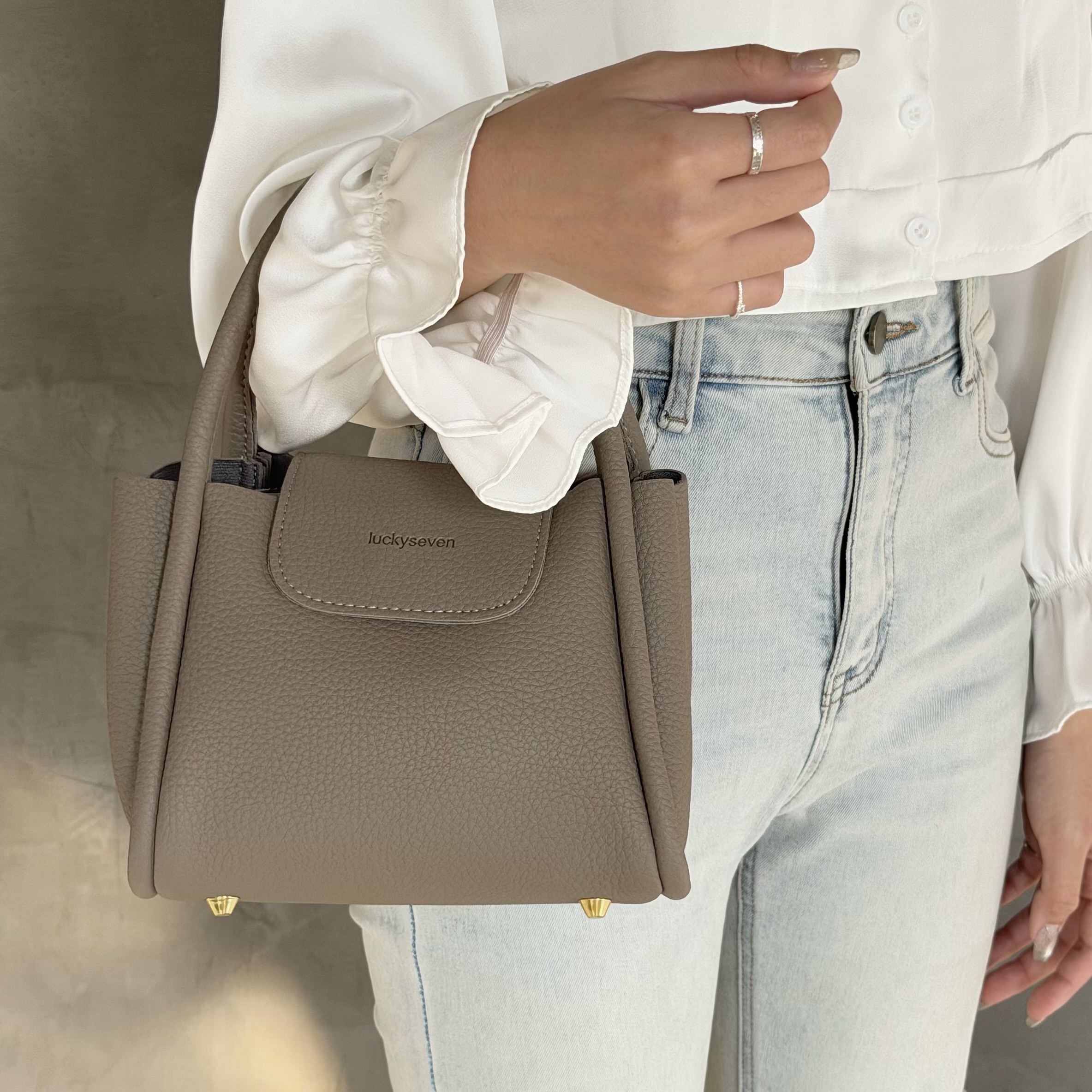 H02荔枝紋手提翻蓋包