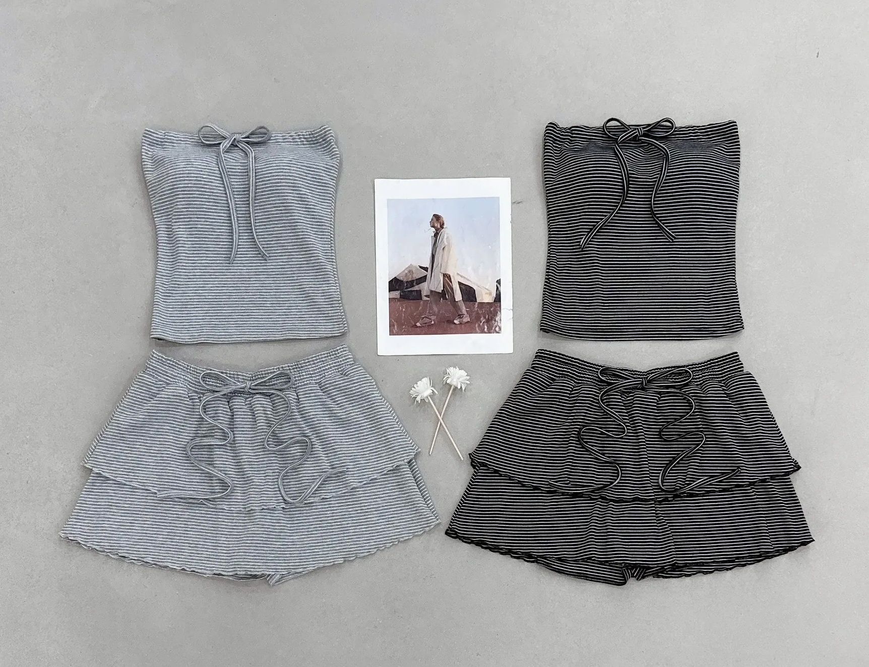 平口條紋罩杯背心+蛋糕短裙