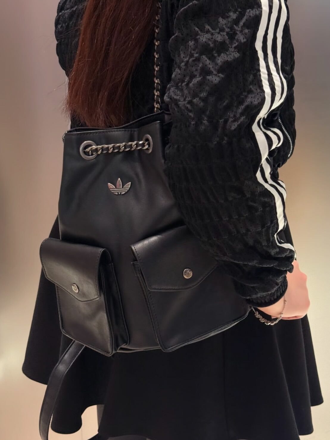 【逢甲 FUZZY】Adidas Originals 小香風 黑色 大容量 鍊條 後背包 單肩包 KW4748 KW4750