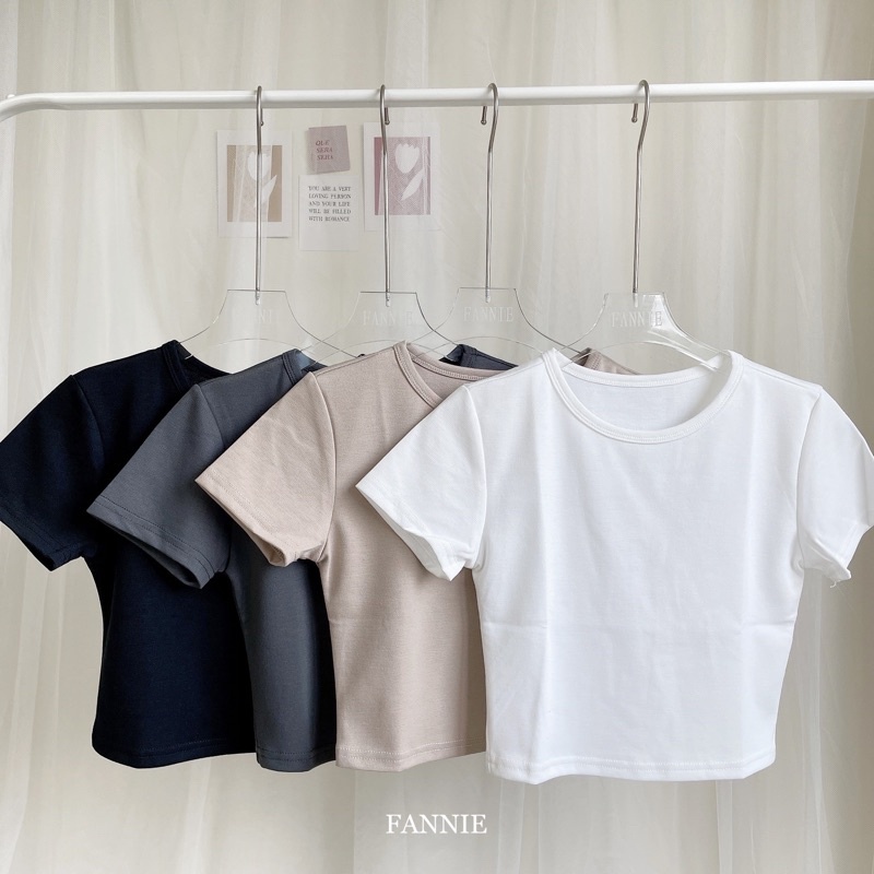 ”獨家自訂”挺版顯胸短袖短版貼身素色圓領上衣(6色)