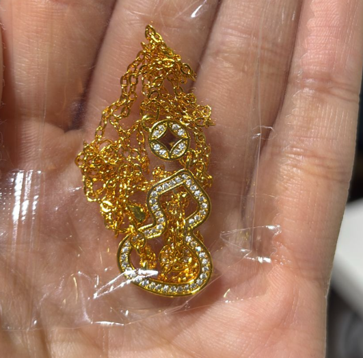 260218 - G43 真金電鍍滿鑽葫蘆框框頸鏈（一物一證書）