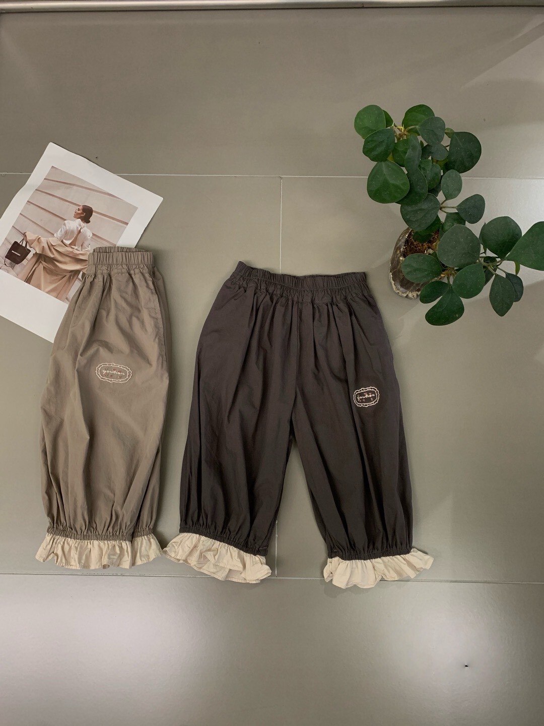 日系拼接荷葉縮口褲