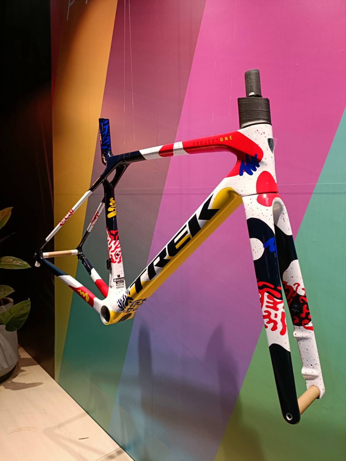 TREK Madone SLR 7 Gen 8 Project One客製色/Couler