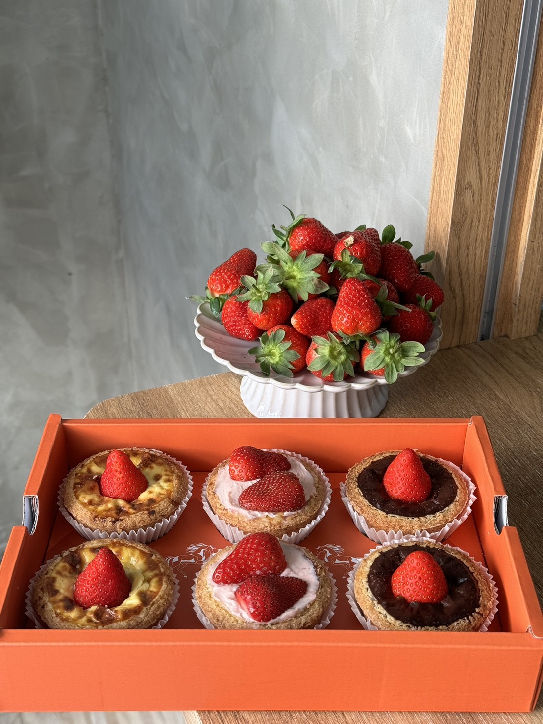 3/1(日)草莓禮盒(草莓大福*2草莓乳酪2.0*2草莓巧克力*2)