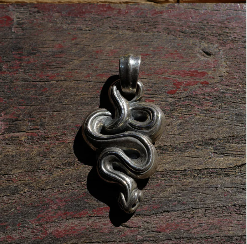 Serpent Pendant PN937