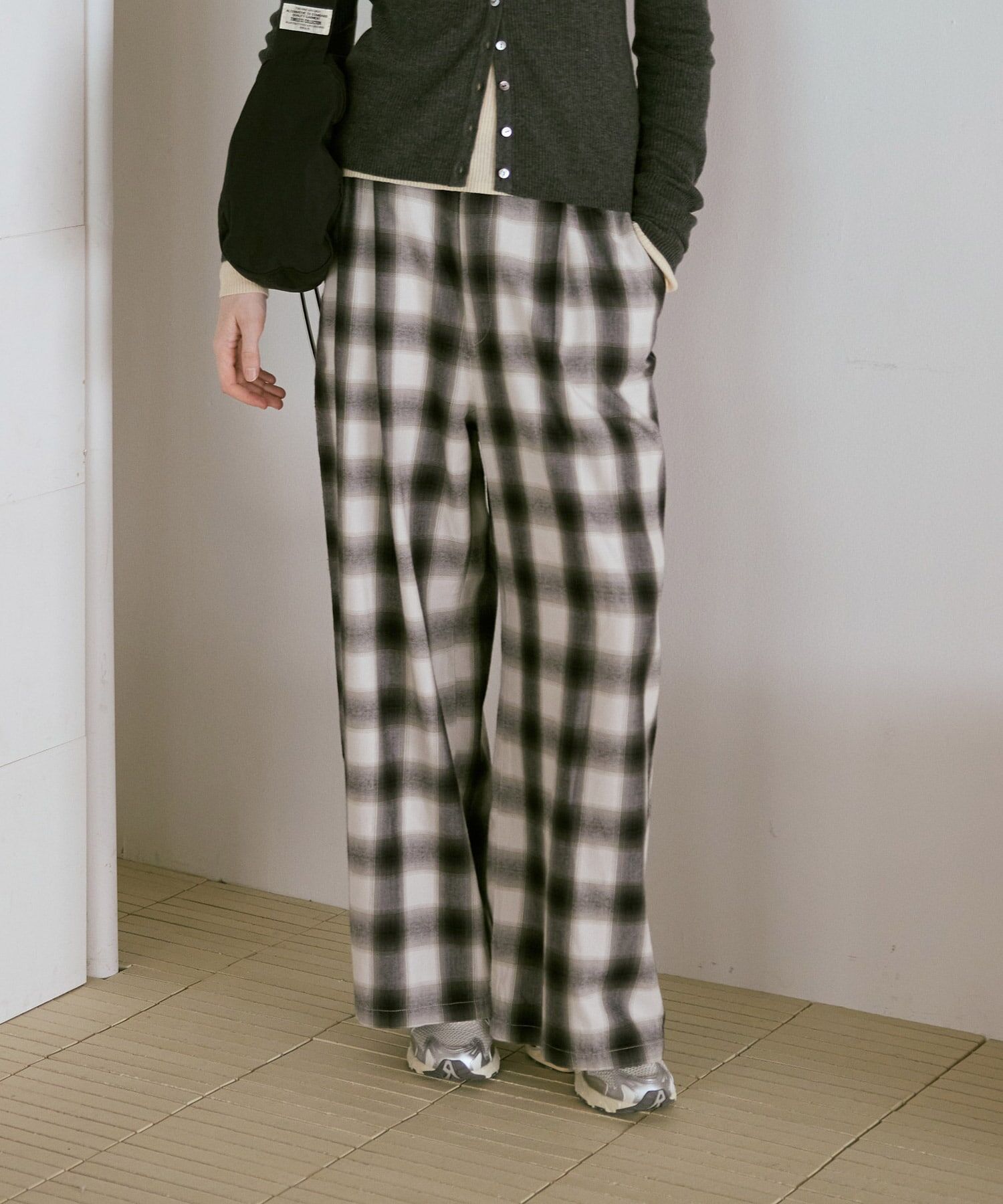 渲染格紋設計長褲