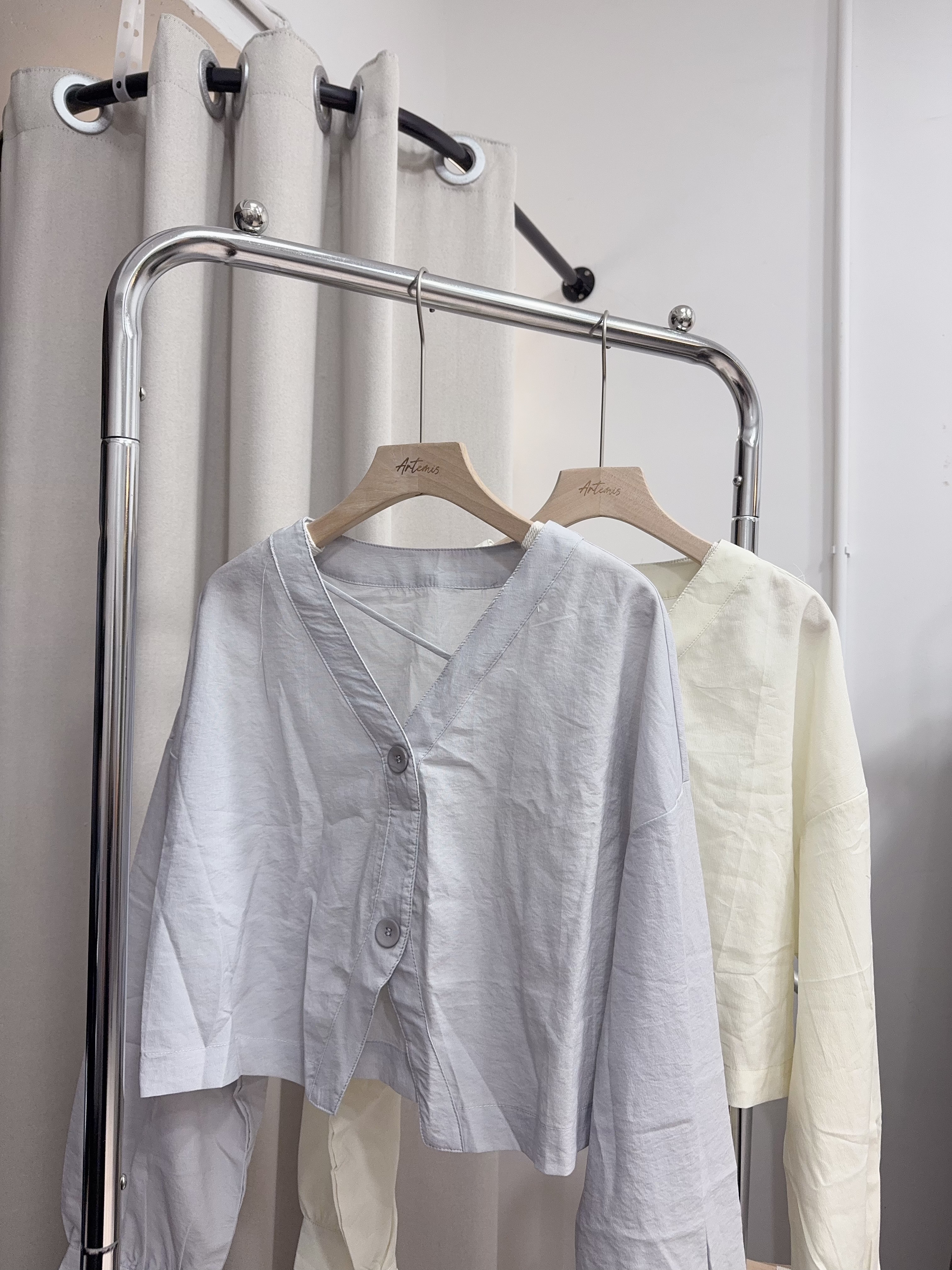 V領斜帶裇衫🩵