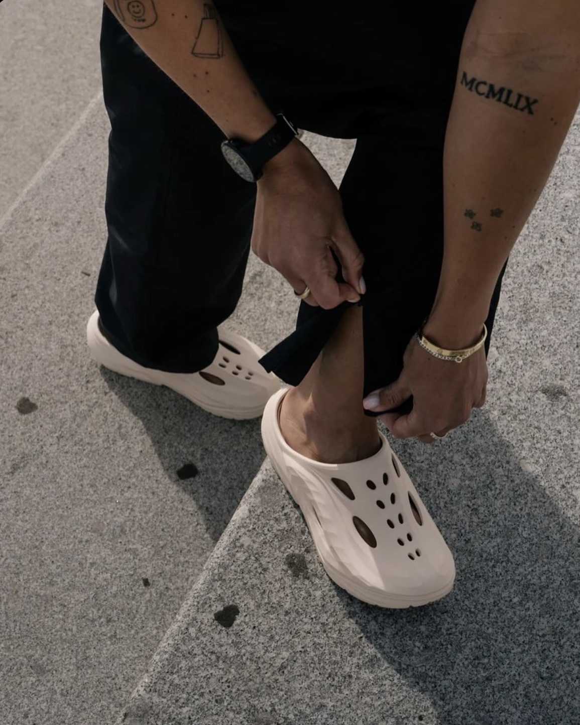 Hoka Ora Recovery Mule 緩震 防水 恢復拖鞋 香草