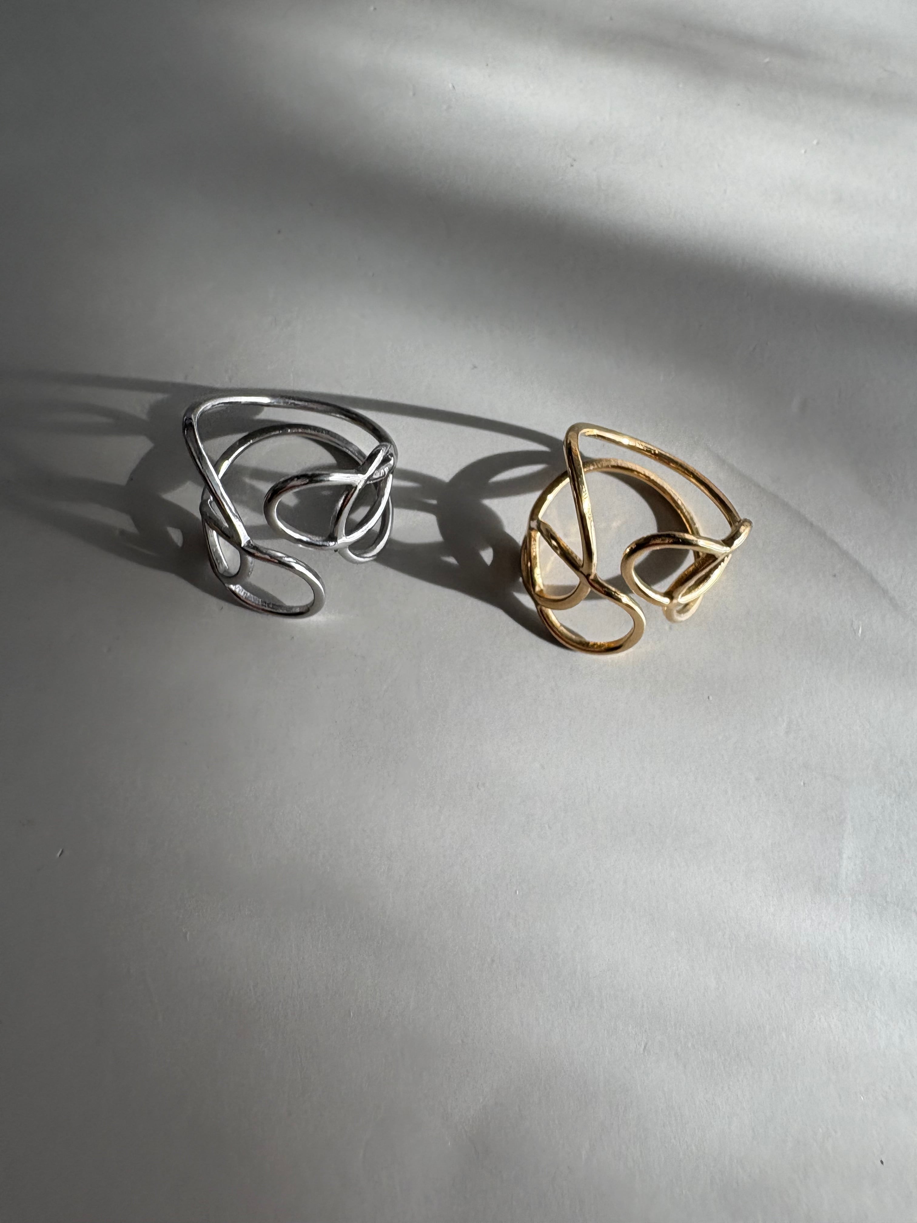 loop art ring