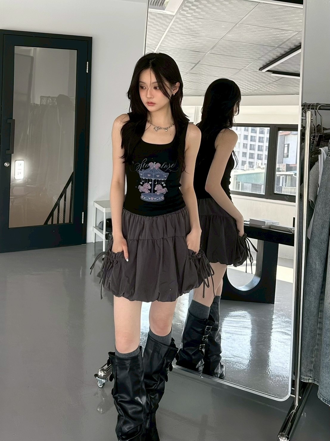 一眼愛側口袋綁結花苞短裙