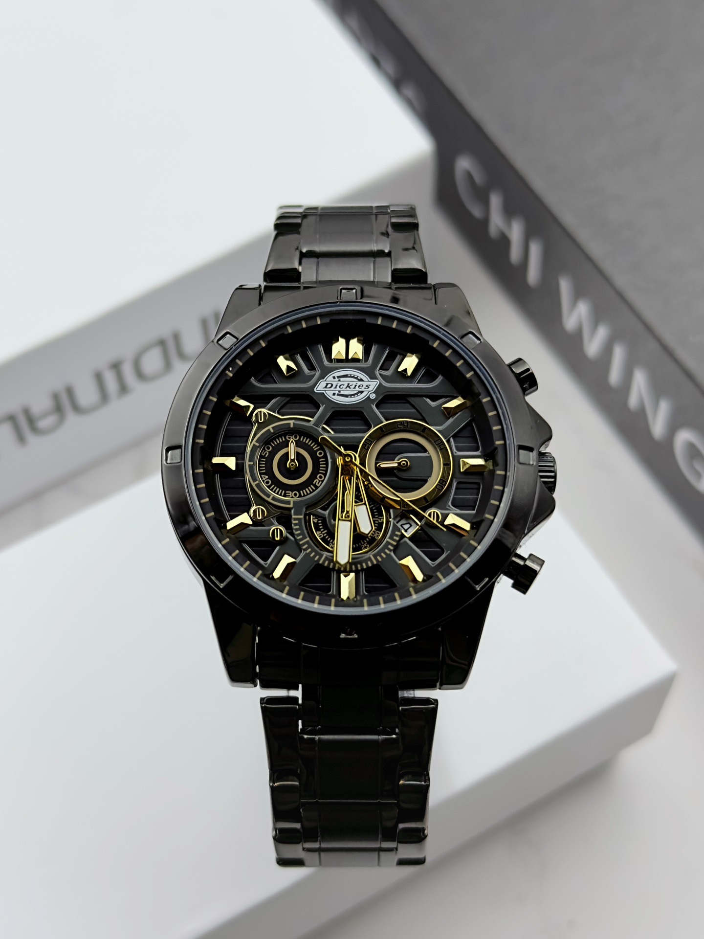 代購-Dickies 石英機芯 鋼錶帶 白色錶盤 男女同款 三眼六針 防水 夜光 雙日曆 手錶 銀/黑兩色