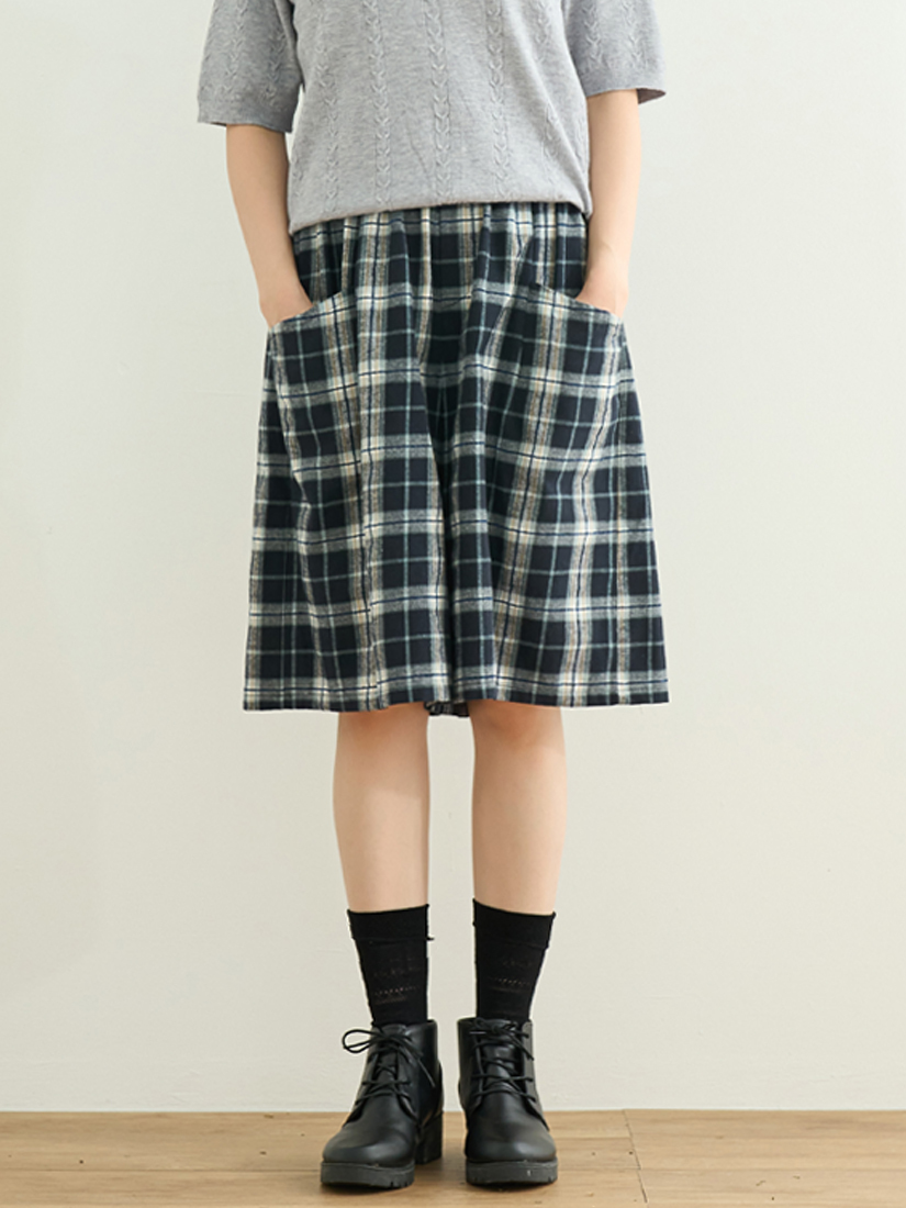 男孩風法蘭絨格紋六分寬褲