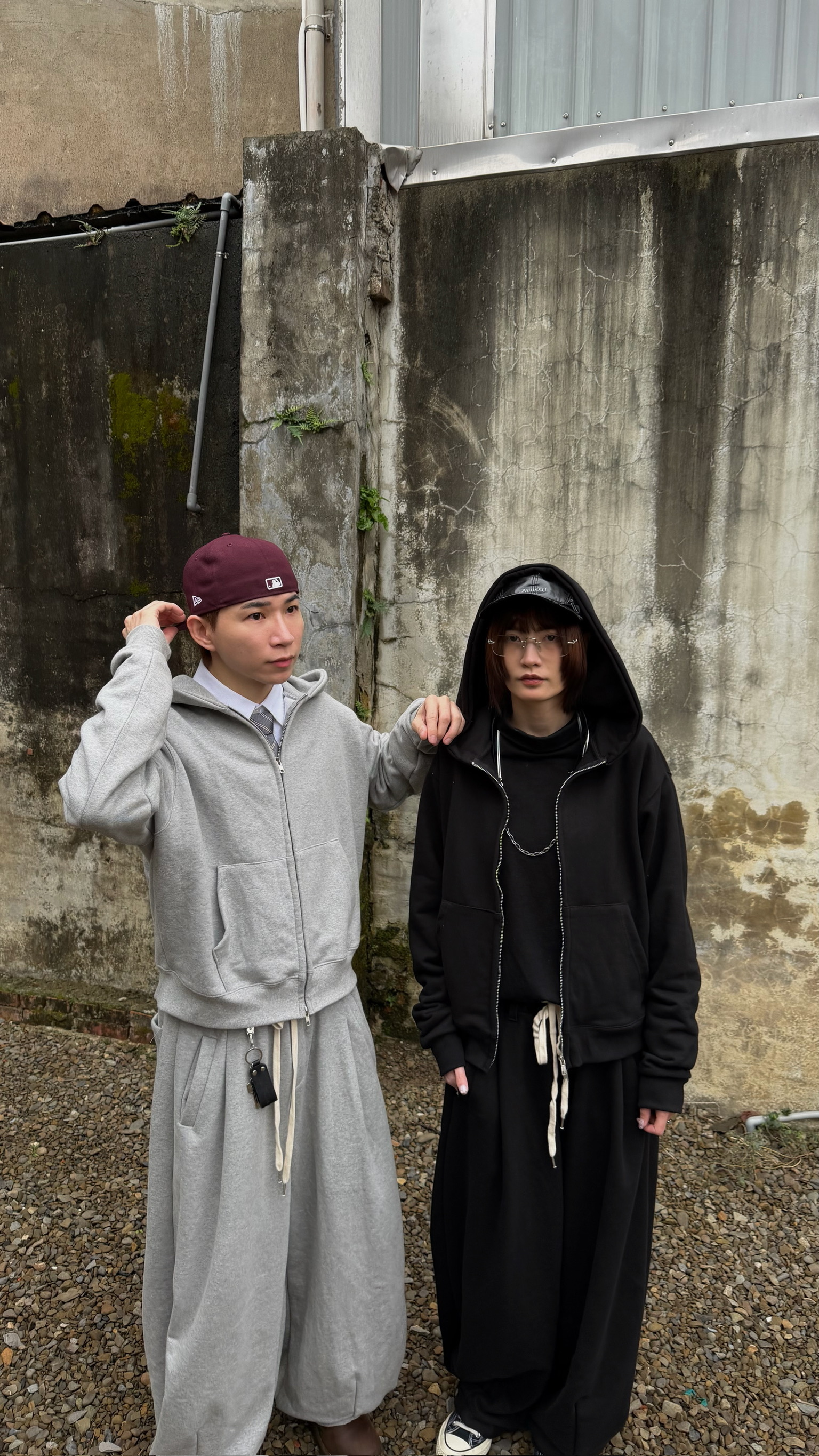 寬短版型連帽外套