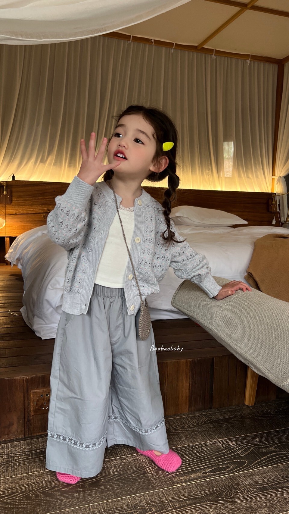 灰藍花蕾絲寬褲