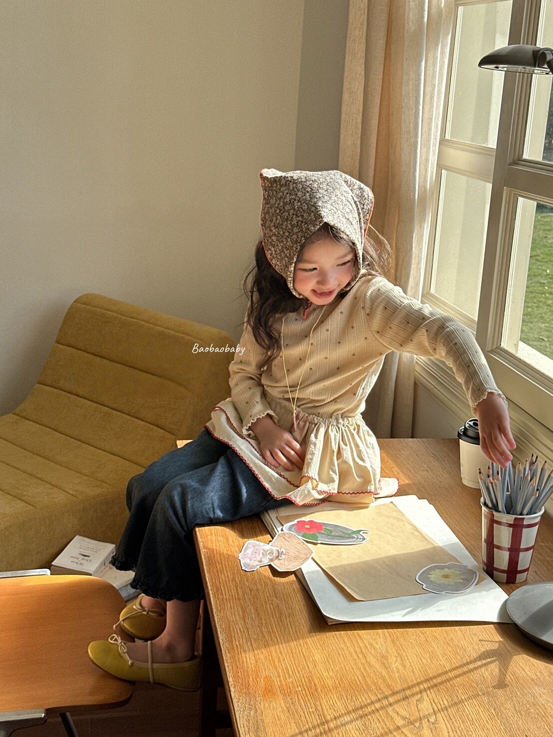 奶油黃碎花上衣