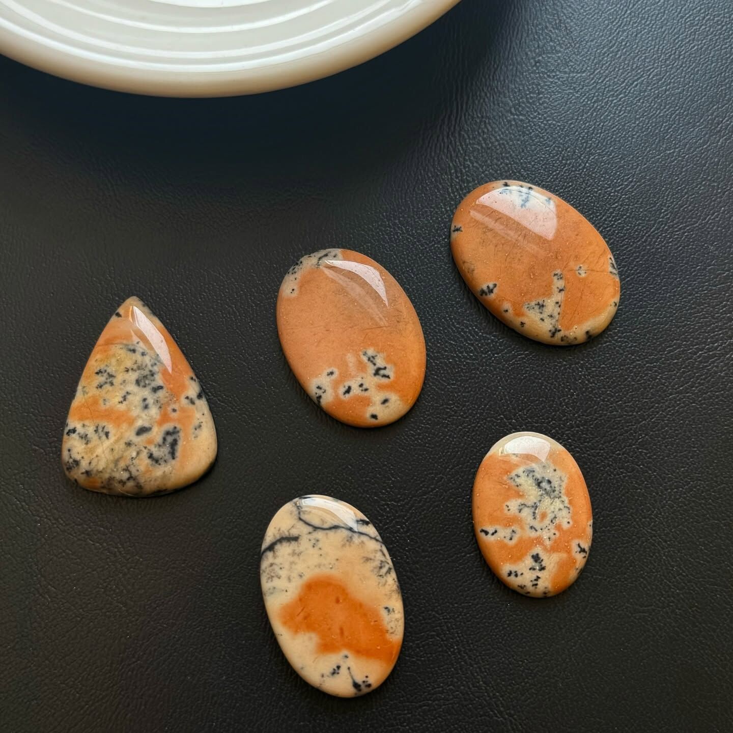 [原石] 粉紅雪松蛋白石 水晶蛋面