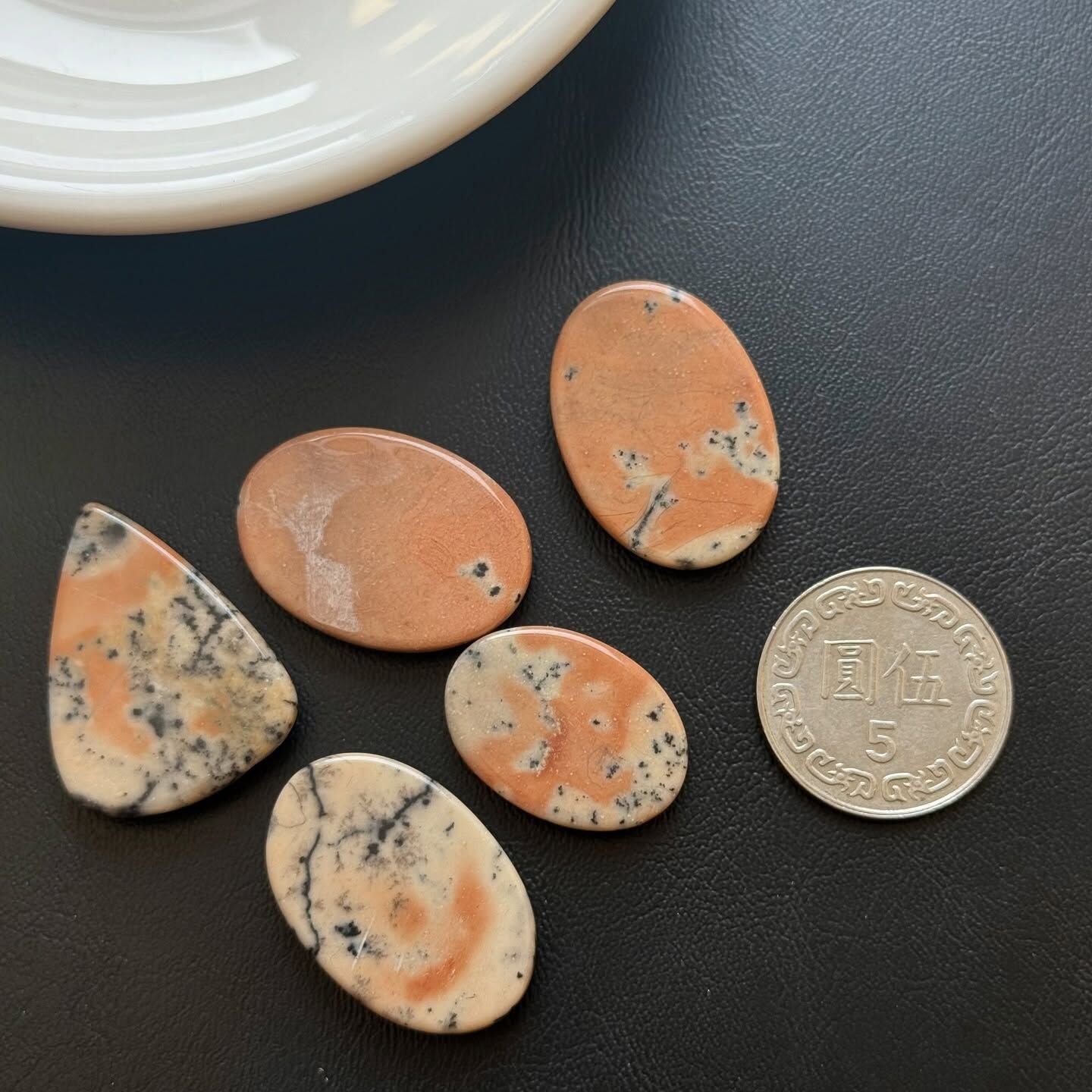 [原石] 粉紅雪松蛋白石 水晶蛋面