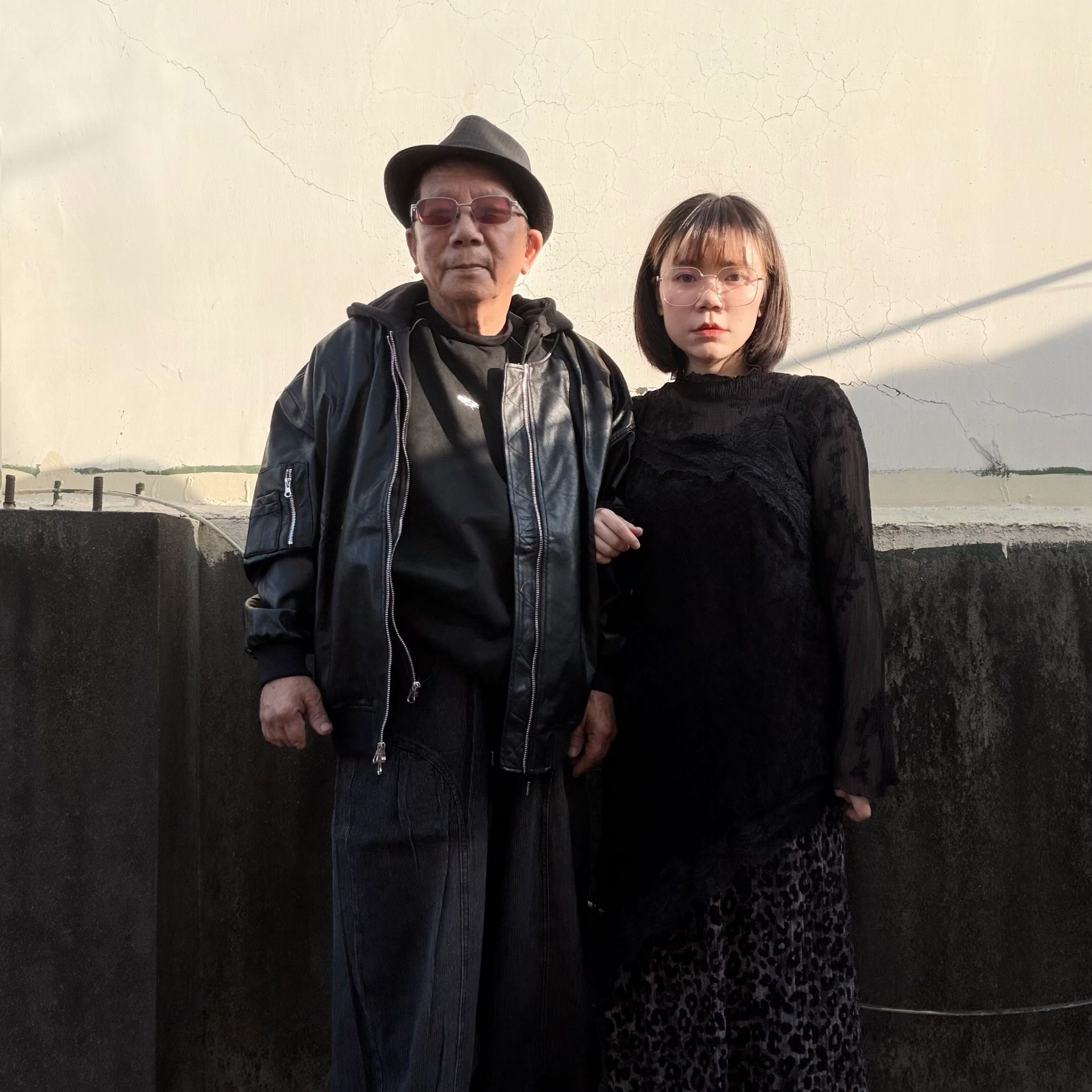 綁帶鬆緊線條感彎刀褲