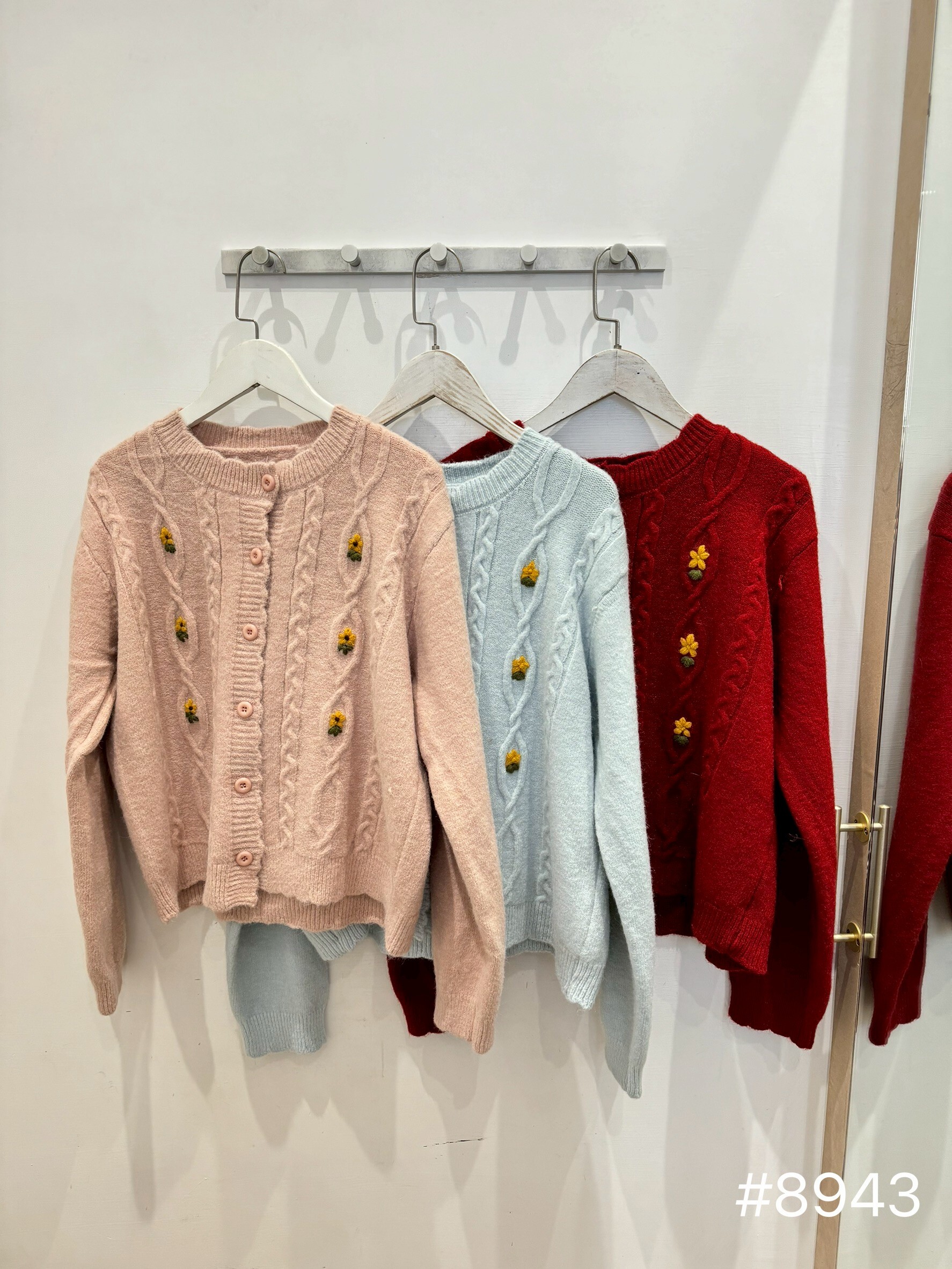 滾花邊排扣針織衣