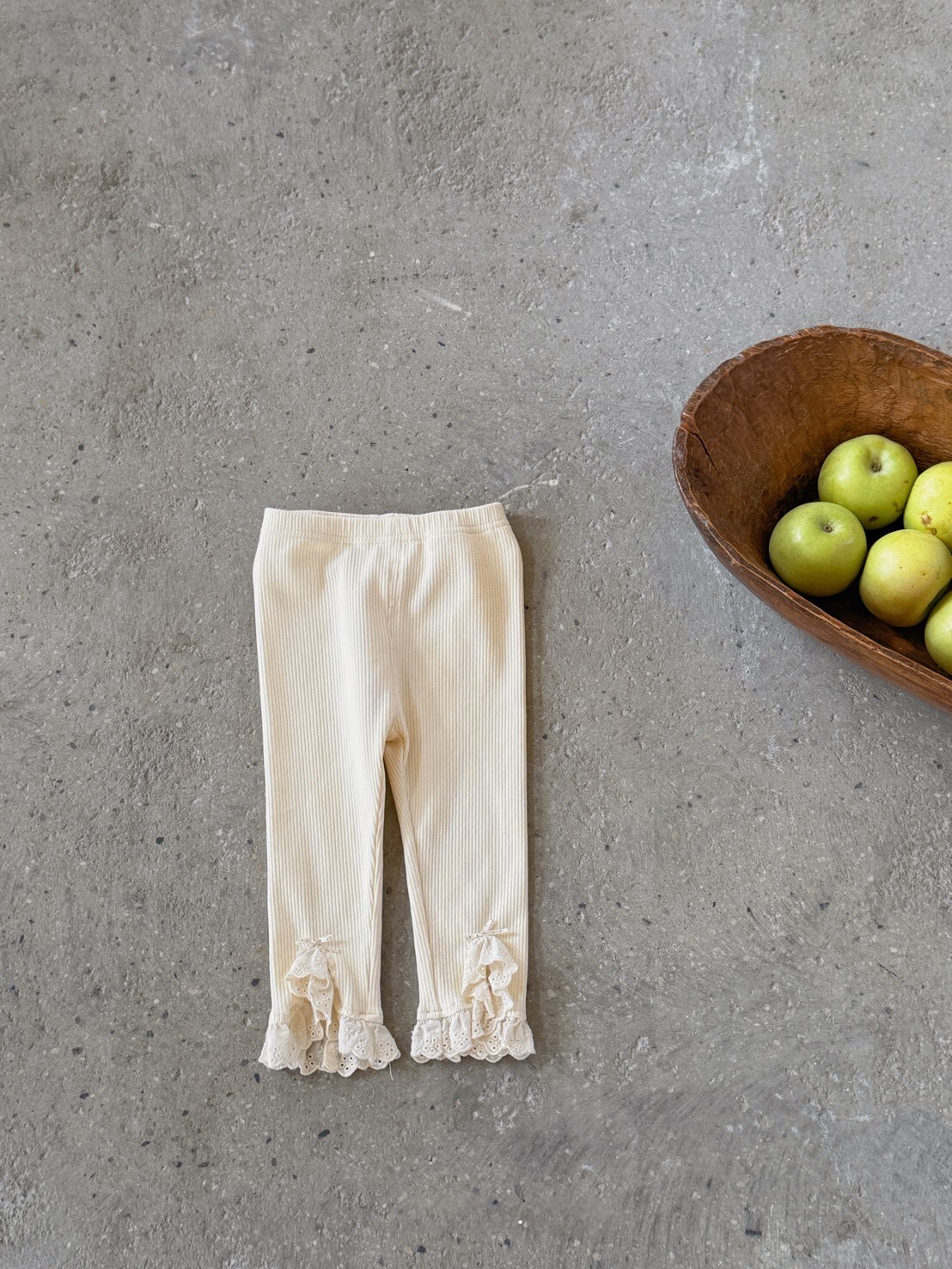 氣質系奶白蛋糕褲