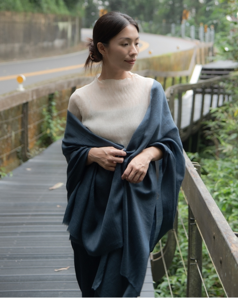 喀什米爾 Cashmere 羊毛圍巾 － 深藍
