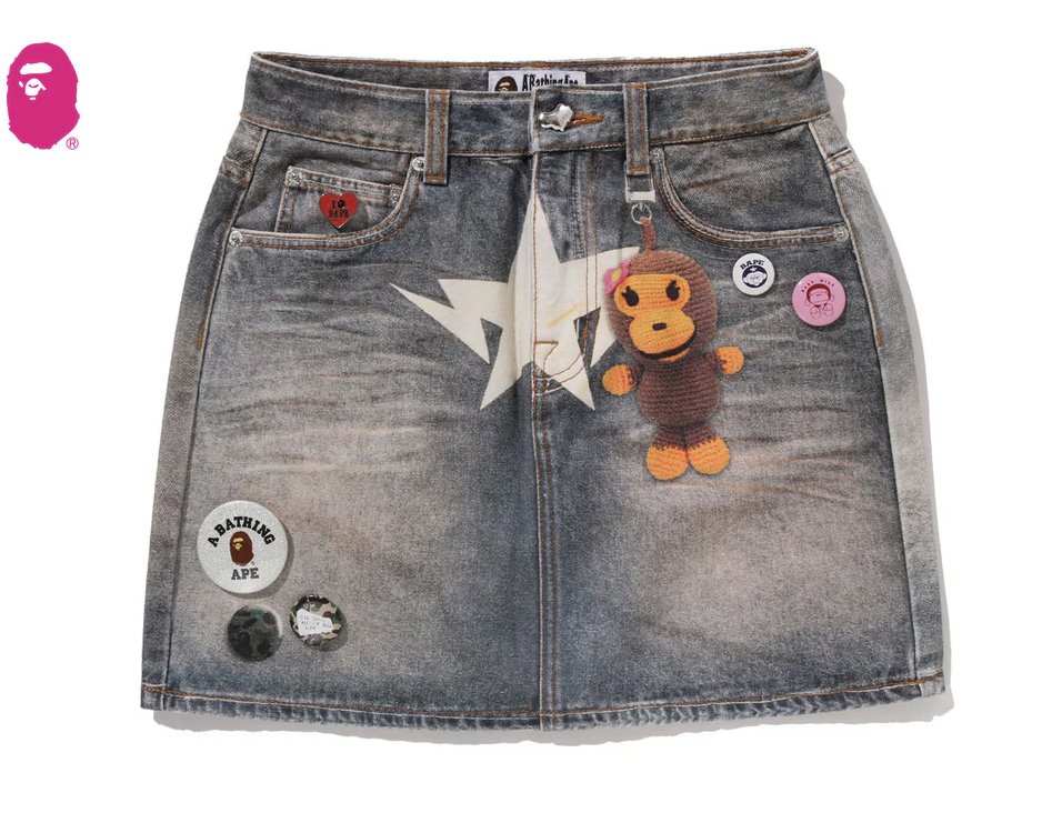 【BAPE女生】0221 發售 FAKE PRINT MULTI LOGO DENIM SKIRT