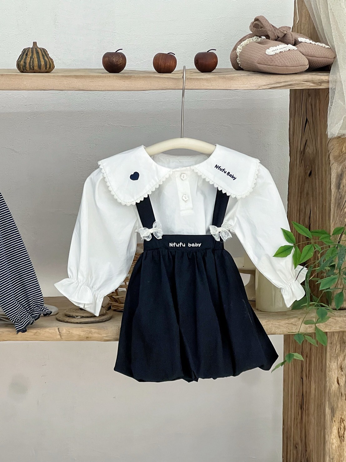 小愛心刺繡大翻領上衣