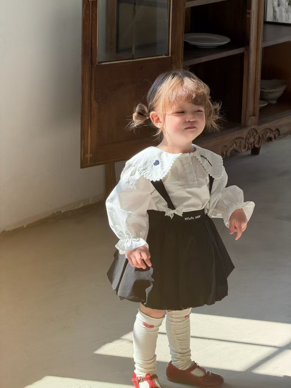 小愛心刺繡大翻領上衣