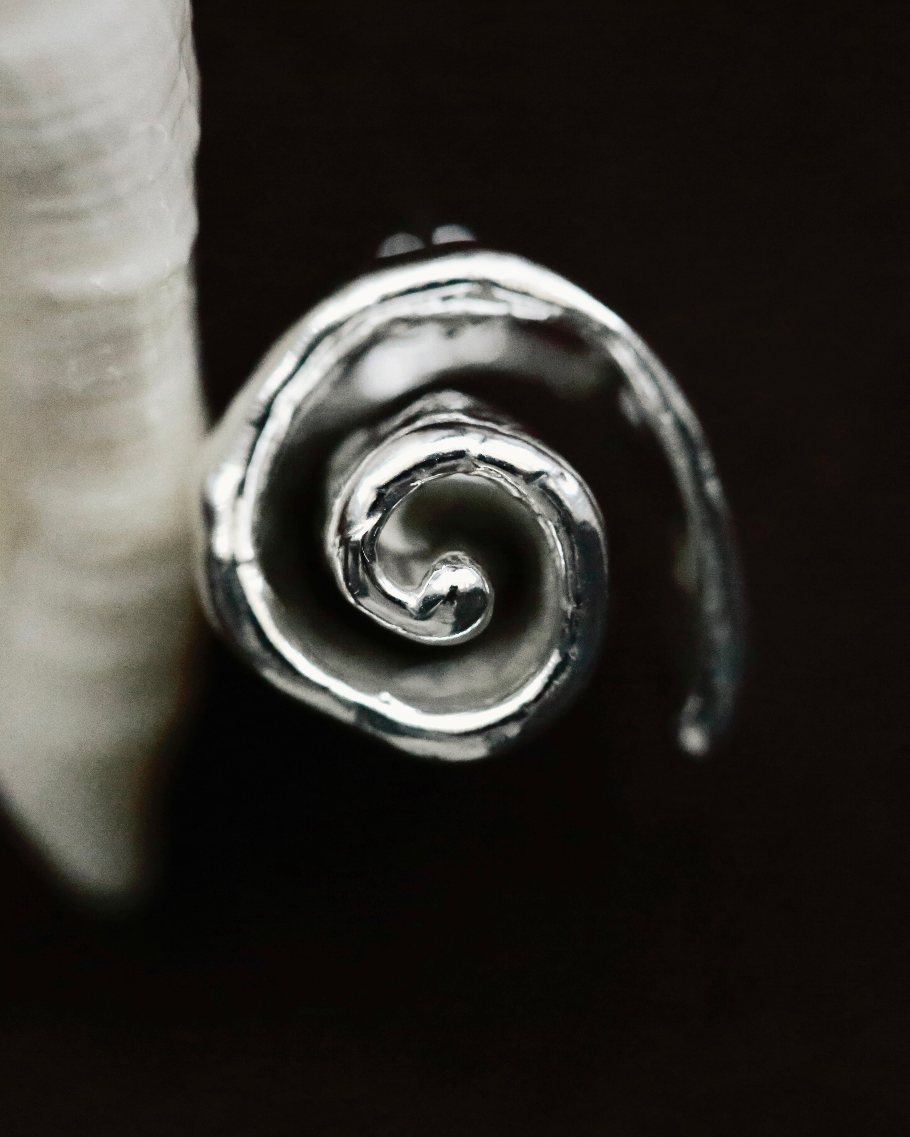 RONG 溶 Tidal Coil Earrings | 潮蜷耳環