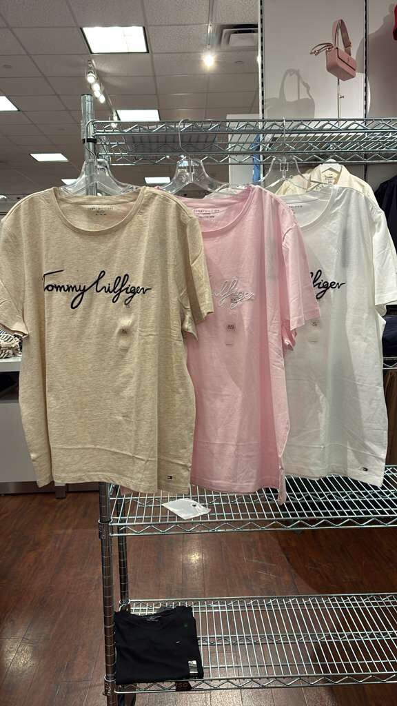 VO019 Tommy Hilfiger 潦草LOGO TEE