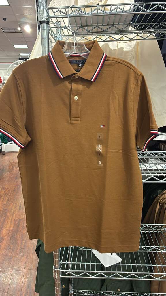 VO026 Tommy Hilfiger 細LOGO POLO TEE 啡色