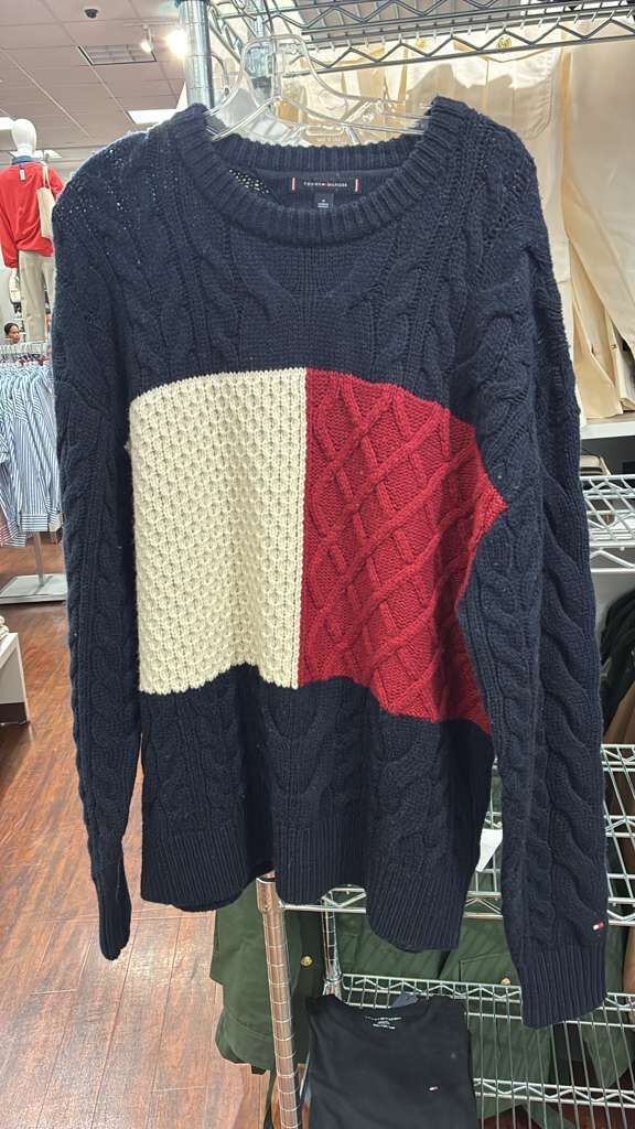 VO033 Tommy Hilfiger 紅白藍併色針織長袖上衣