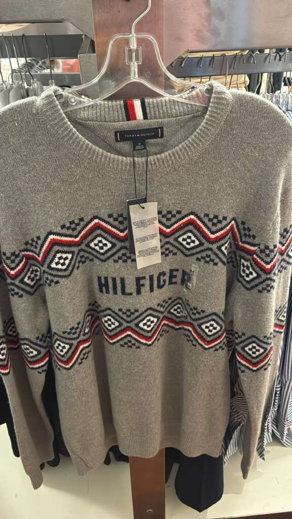 VO047 Tommy Hilfiger 多邊LOGO圓領毛衣