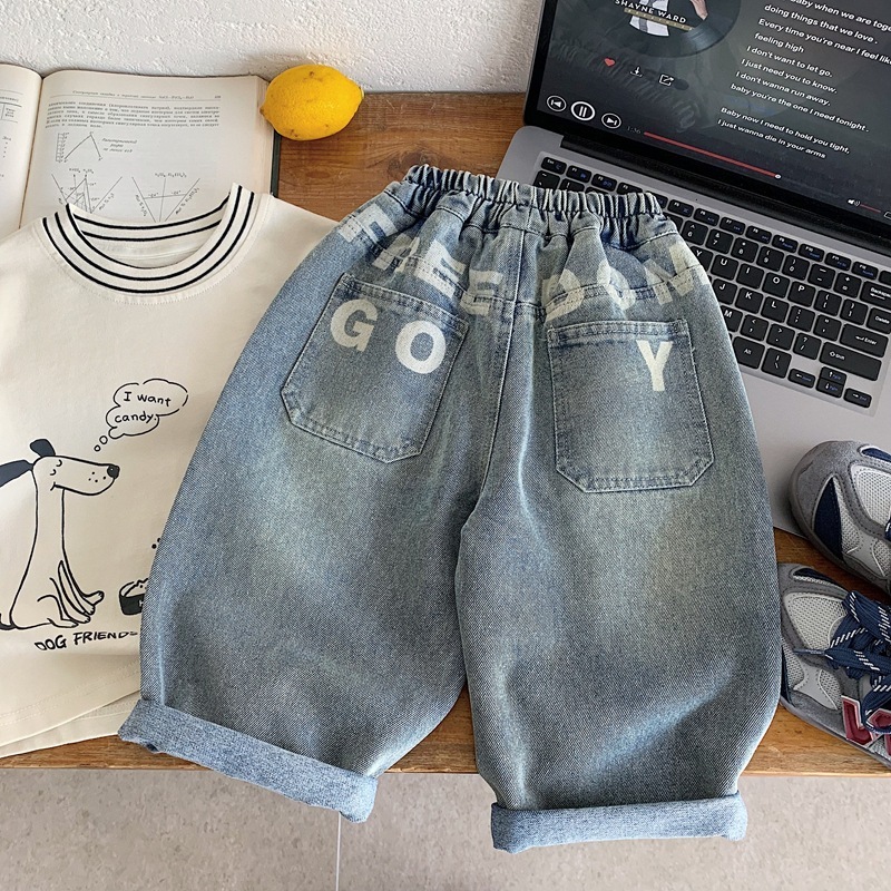 灰藍後印字母 牛仔長褲