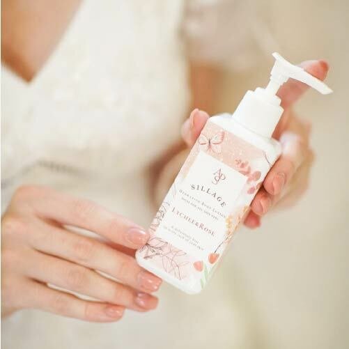 APS Sillage 費洛蒙身體乳液 (荔枝玫瑰)