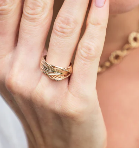 1WK0708-491 [WAEKURA] Ring Esmee Gold (A-LX-E)