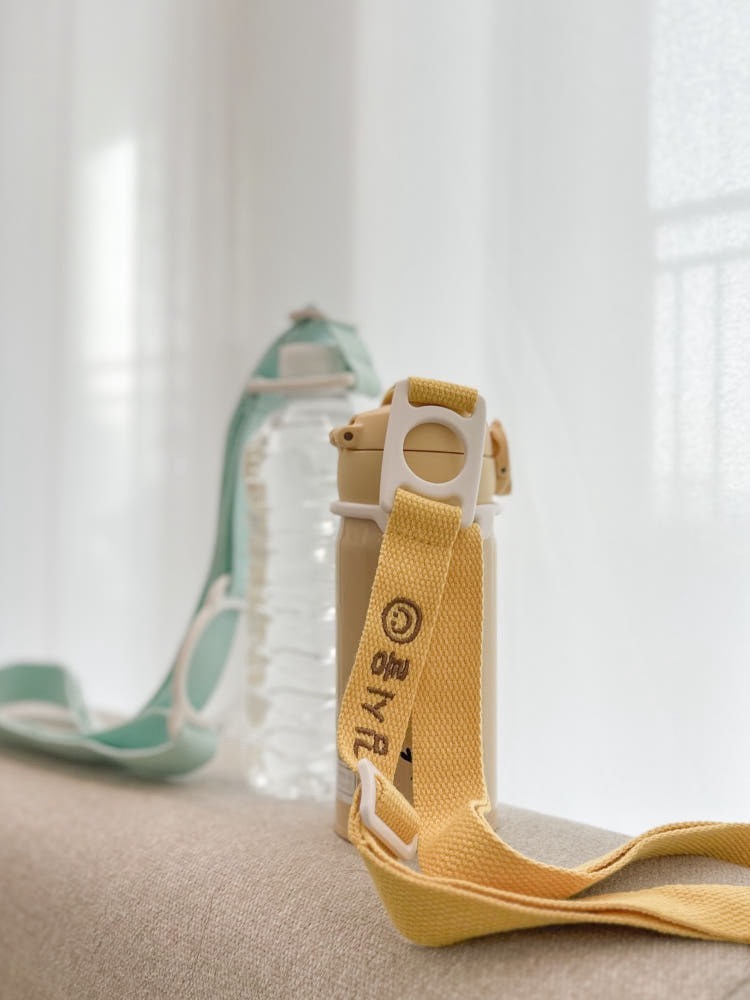 韓國｜客製化刺繡姓名水壺背帶