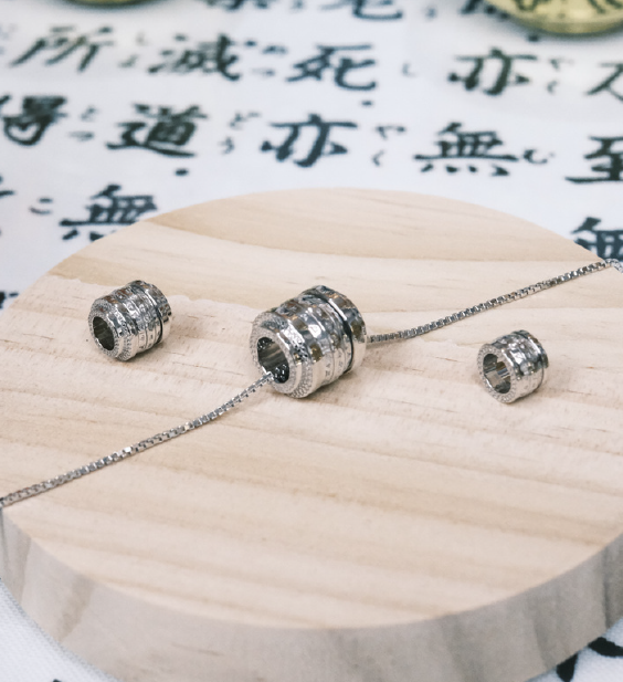 JA260220-M75-DDP1311-白金-材質:#9k-靈驗咒輪吊咀 8mm,1.25g-不包頸鍊(預計4月頭到貨，只限尖沙咀門店自取不包郵)