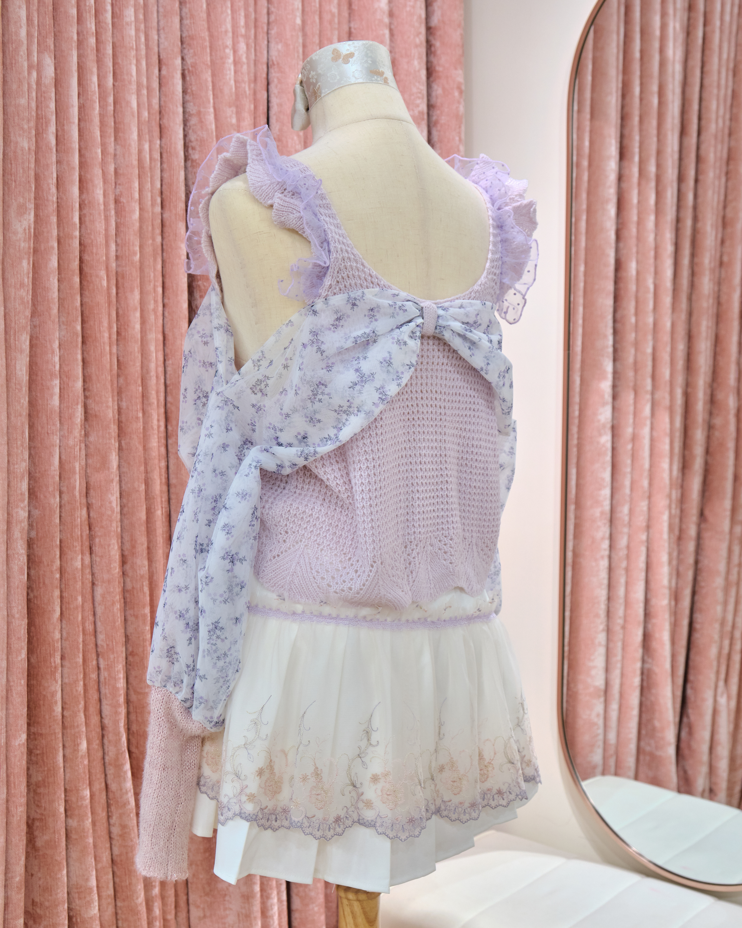 13349 Off-Shoulder Lace Wish Knit Vest