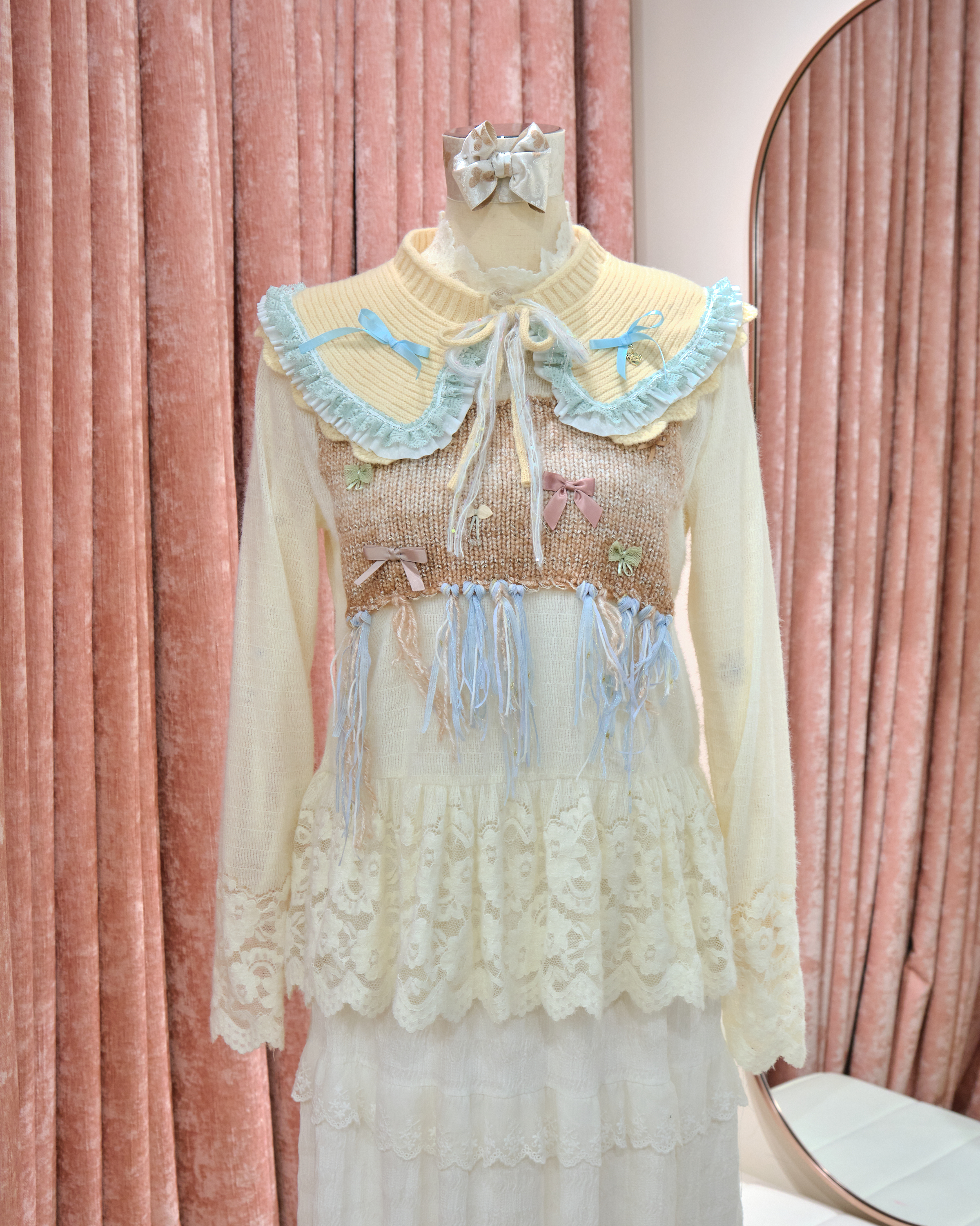 13342 Cream Lace Princess Collar Knit Series