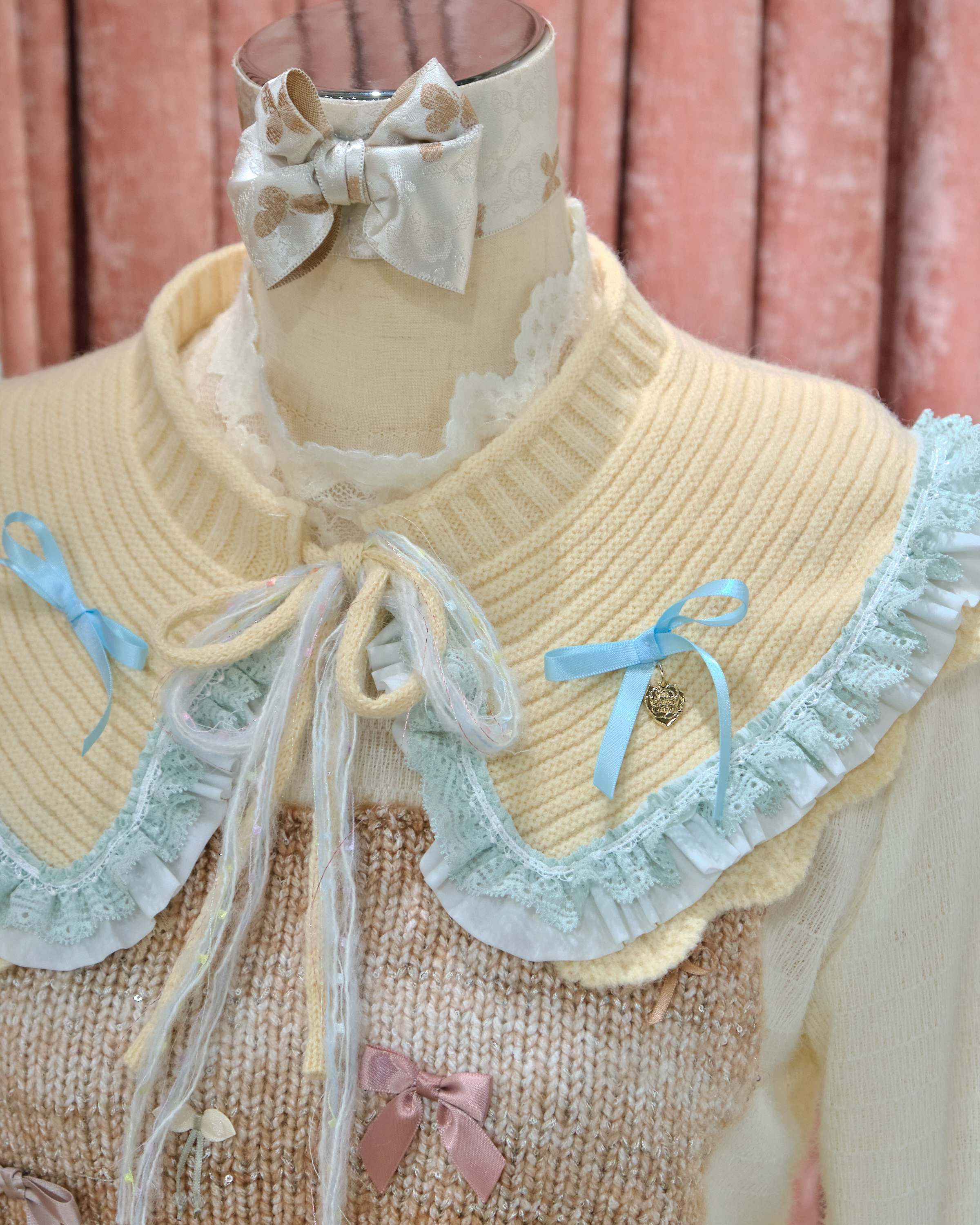 13342 Cream Lace Princess Collar Knit Series