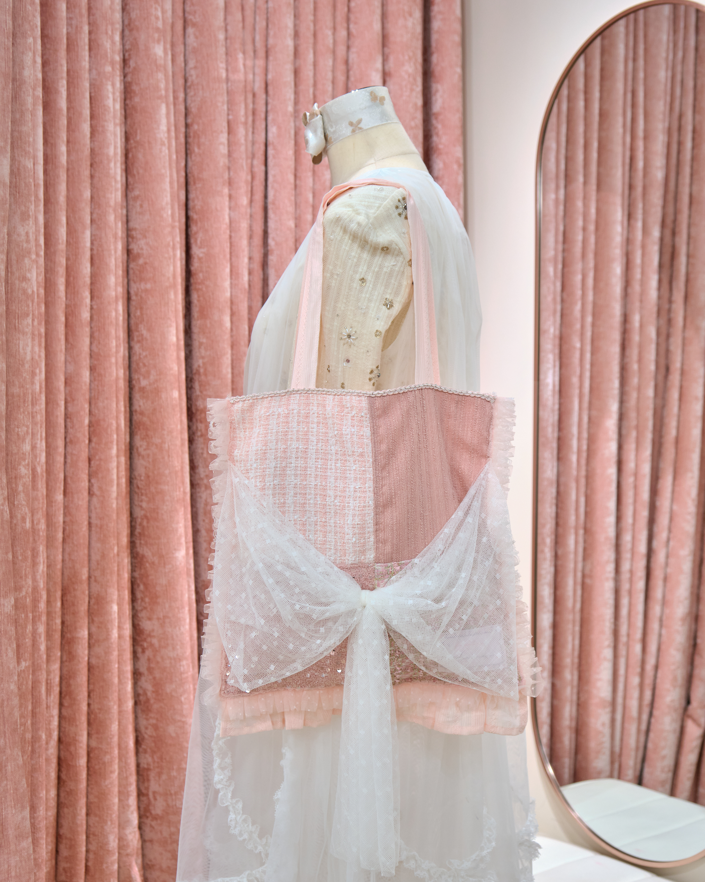 13327 Heart Blossom Ribbon Quilted Dream Tote Bag