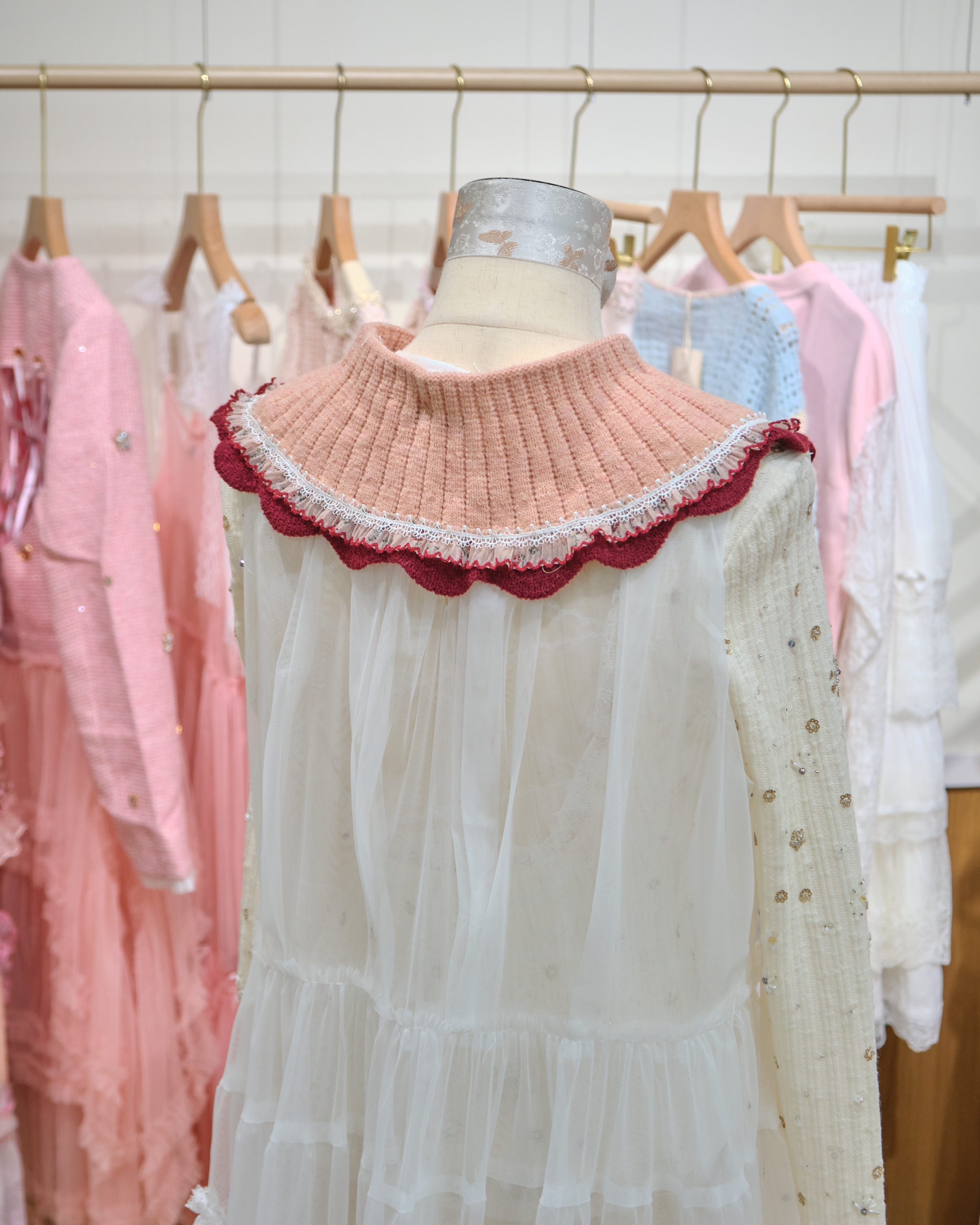 13314 Heart Flutter Bow Capelet Collar