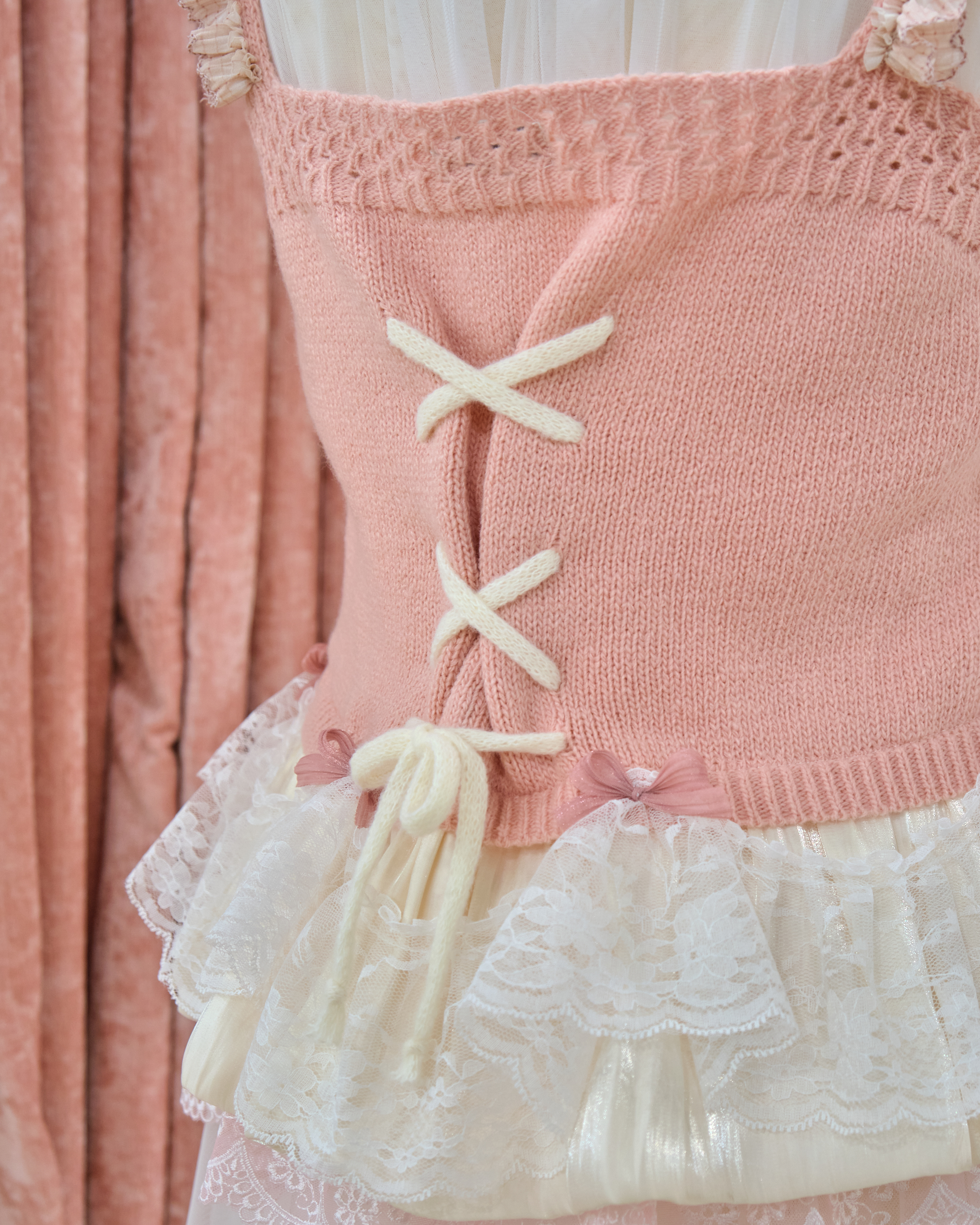 13309 Frost Cloud Bow Doll Knit Vest