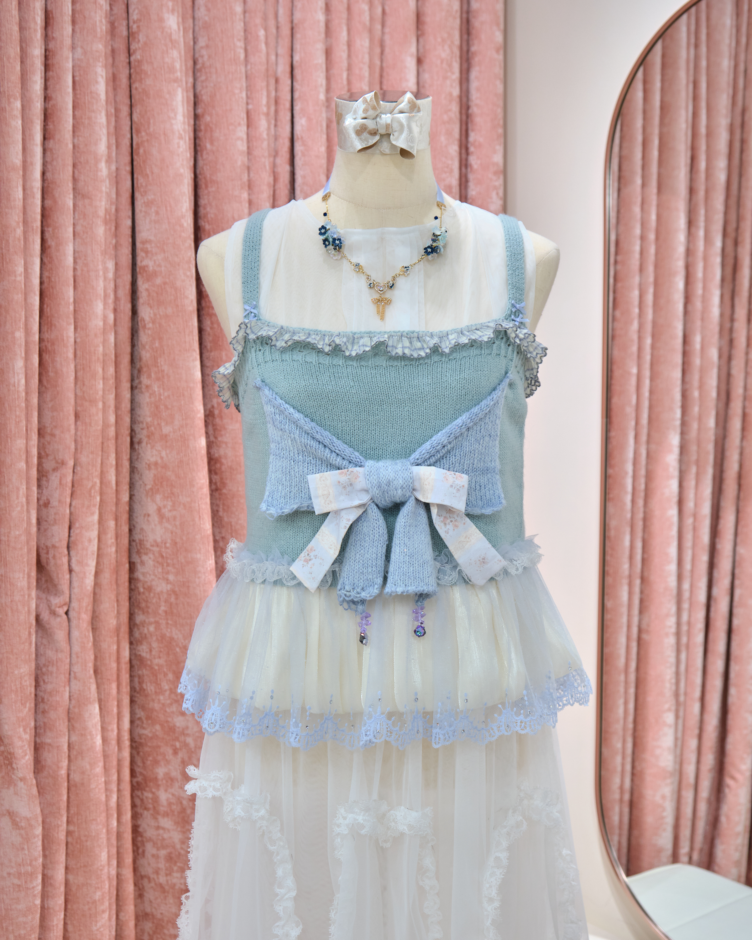 13310 Frost Cloud Bow Doll Knit Vest