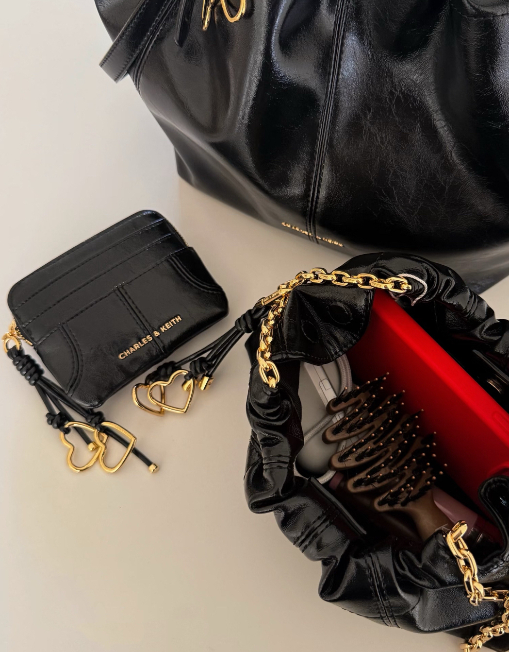 代購-CHARLES&KEITH 小ck 菱格纹 多卡位 短夾 錢包 黑/白/紅