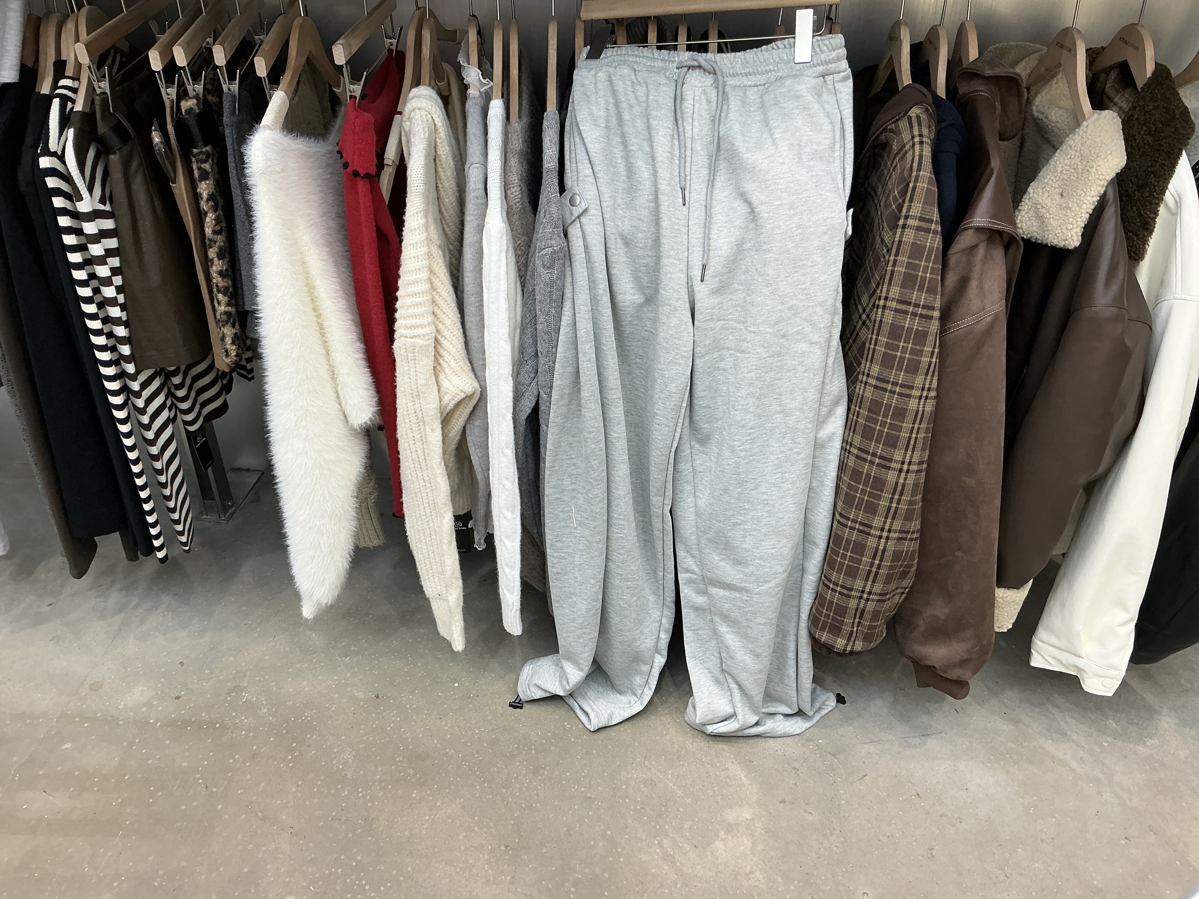 1764 側扣束口棉長褲